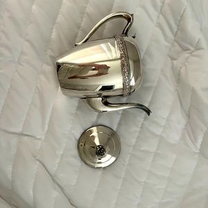 Silver plate tea pot